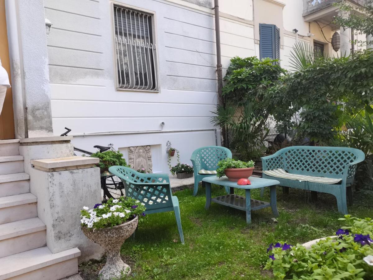 Chez Martha Bed & Breakfast เวโรนา ภายนอก รูปภาพ
