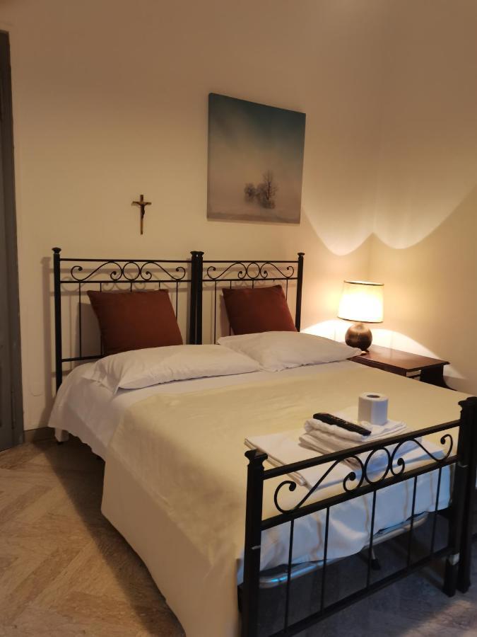 Chez Martha Bed & Breakfast เวโรนา ภายนอก รูปภาพ