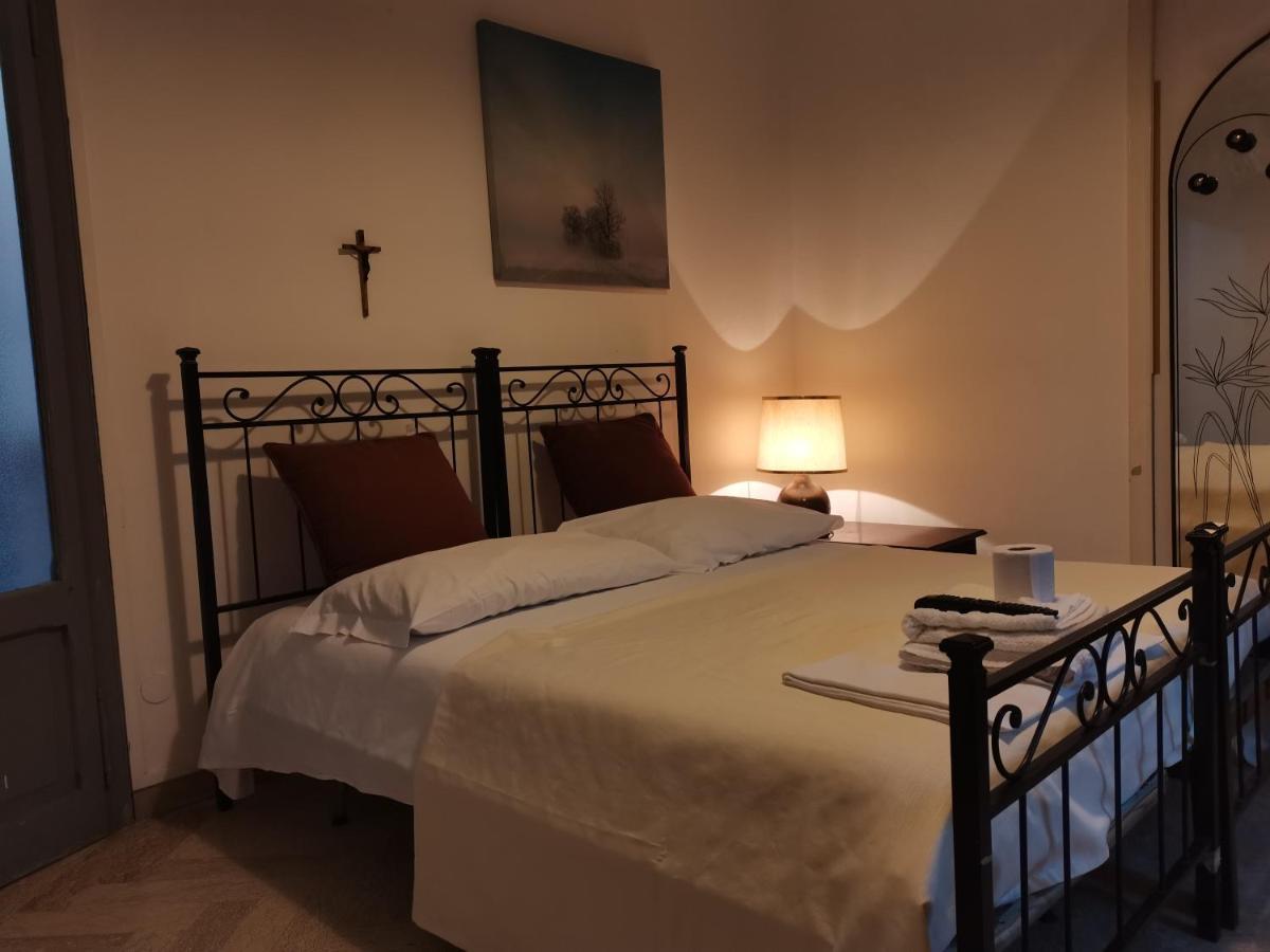 Chez Martha Bed & Breakfast เวโรนา ภายนอก รูปภาพ