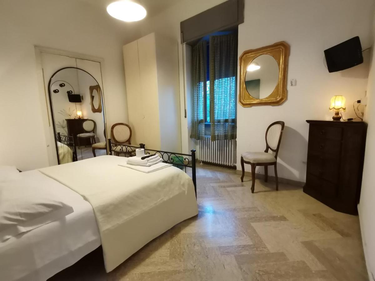 Chez Martha Bed & Breakfast เวโรนา ภายนอก รูปภาพ