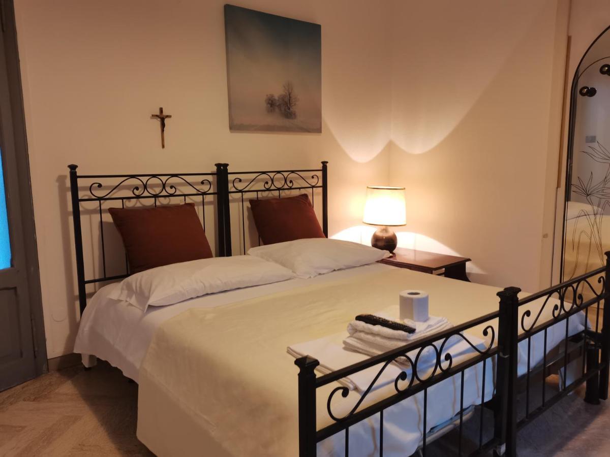 Chez Martha Bed & Breakfast เวโรนา ภายนอก รูปภาพ
