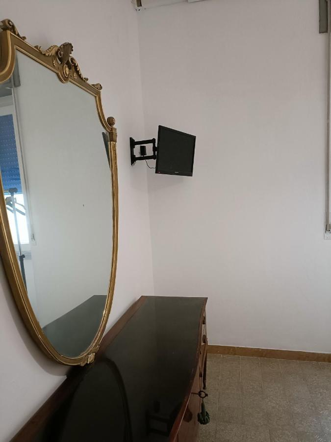 Chez Martha Bed & Breakfast เวโรนา ภายนอก รูปภาพ
