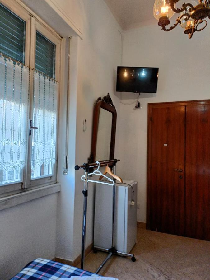 Chez Martha Bed & Breakfast เวโรนา ภายนอก รูปภาพ