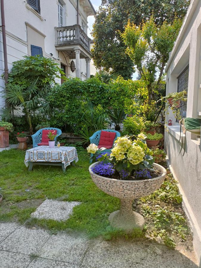 Chez Martha Bed & Breakfast เวโรนา ภายนอก รูปภาพ